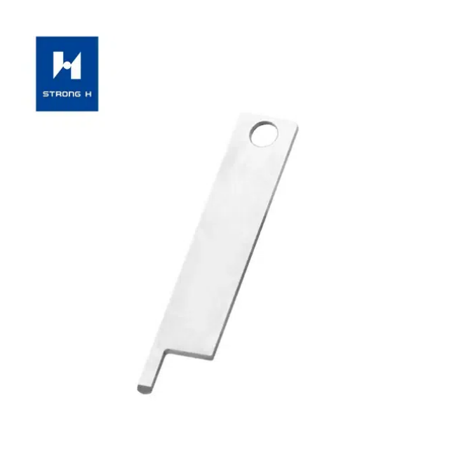 क्या सिलाई मशीन में चाकू होता है?